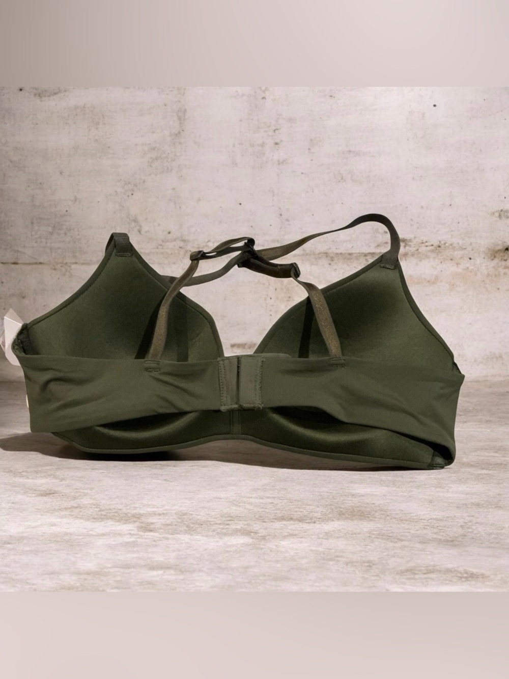 Auden Smooth Wireless Molded Bra - Olive - Picture 2 of 4